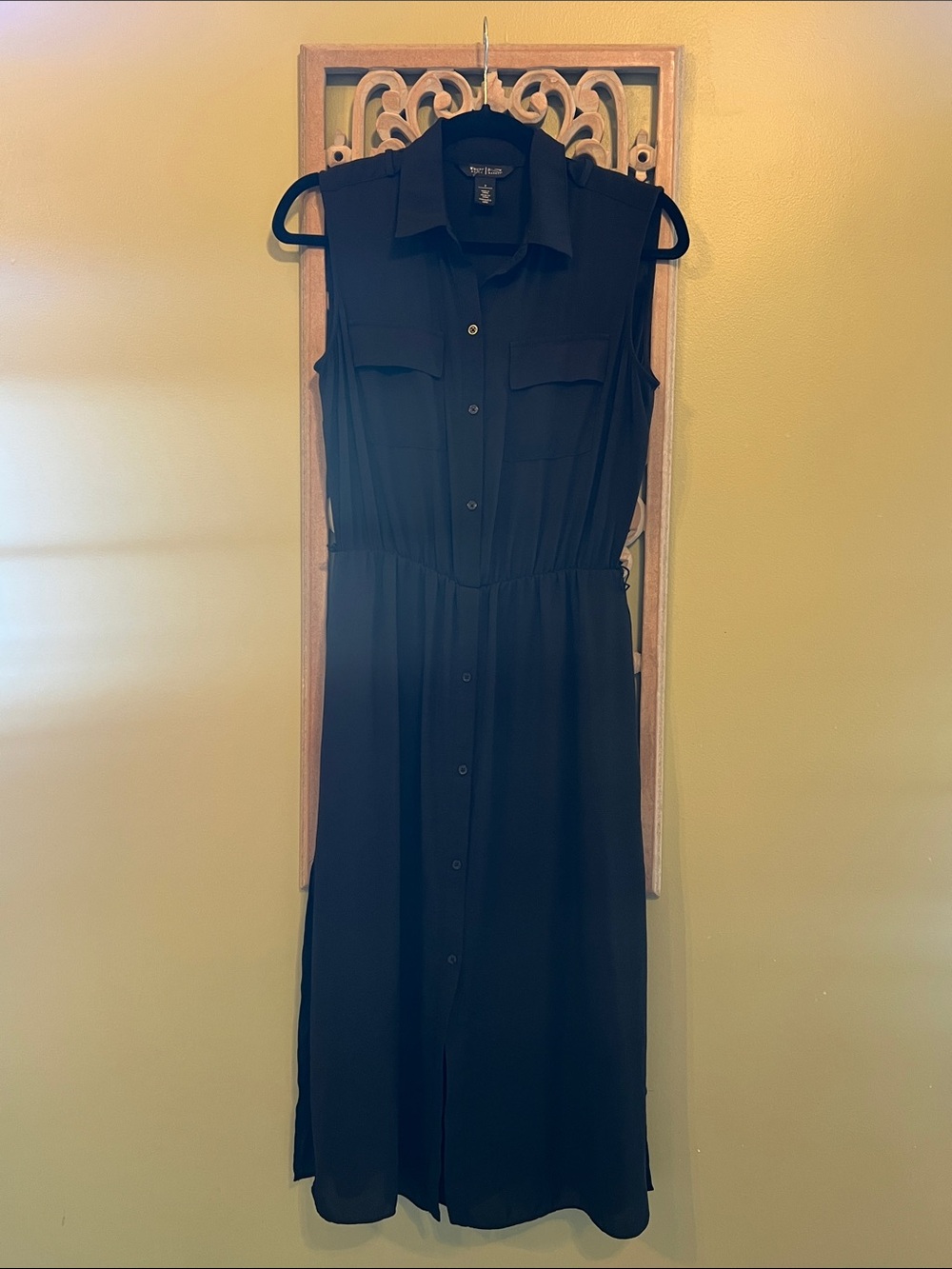 White House Black Market Women’s Sleeveless Black Button-Front Midi Dress Size 2
